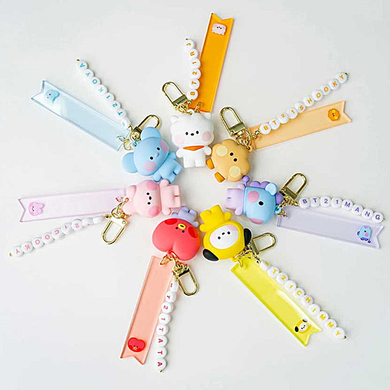 BT21 minini イニシャル フィギュア キーリング