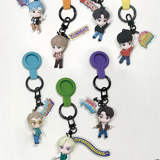 BTS TinyTAN ダイナマイト フィギュア キーリング